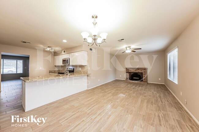 Photo - 2719 E Charleston Ave