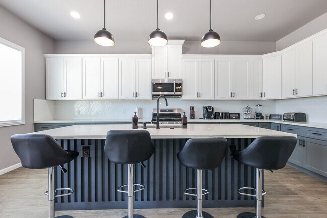 5830 Doolittle Blvd Unit B