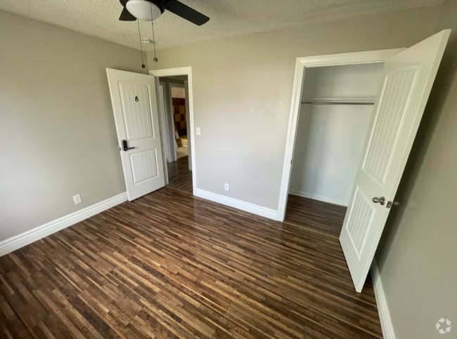 Building Photo - 1601 27th Ave Rental