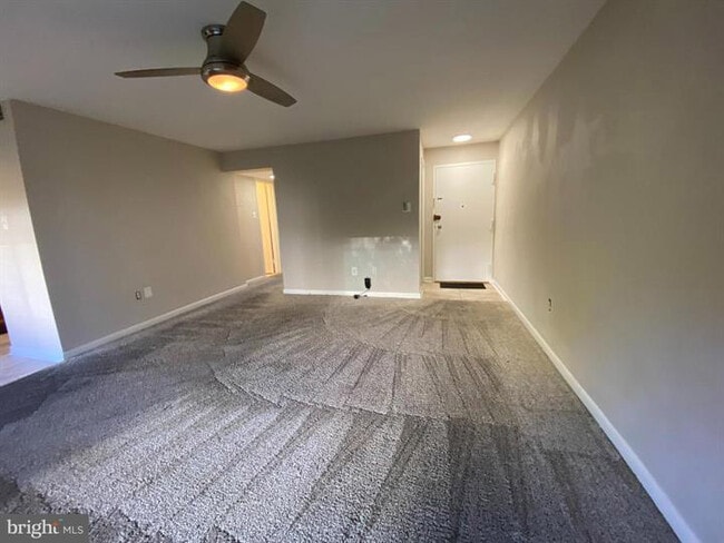 Photo - 10424 Rockville Pike