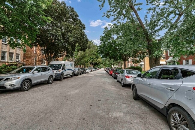 Photo - 4843 Elm St