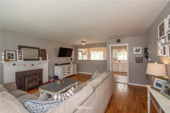 Photo - 3 bed/2 ba House in University Place