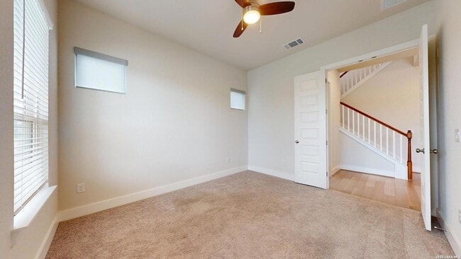 Photo - 11526 Hollering Pass