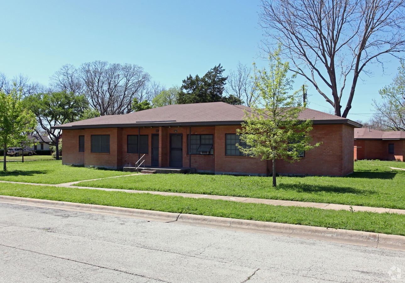 Photo - Waxahachie Housing Authority
