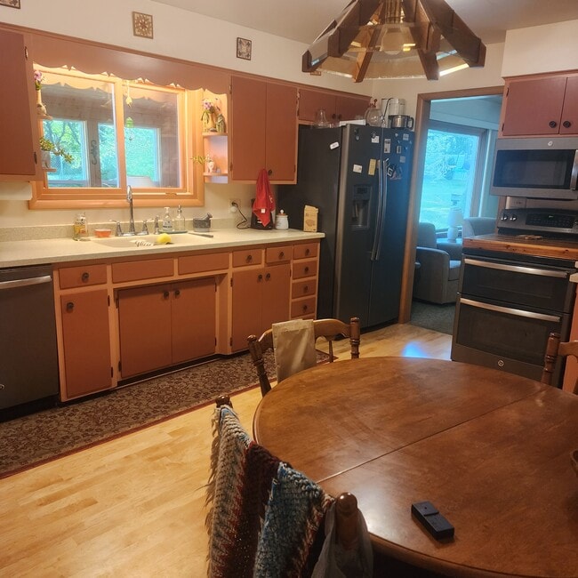 Photo - 423 W Park St