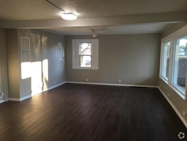 Building Photo - 223 N West St Unit 1 Rental