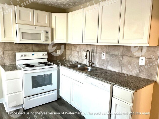 Photo - Spacious Updated 1Br 1 Bath Unit 900 Miller Avenue-900 Miller Ave