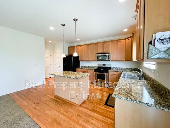 Photo - 8100 88th St NE