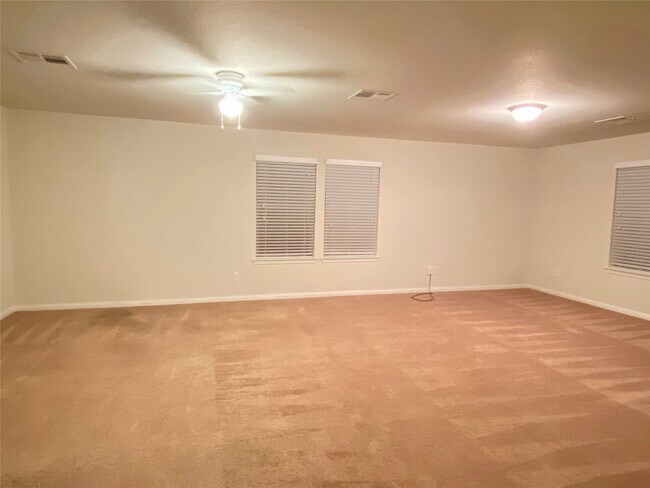 Photo - 819 Messina Ln