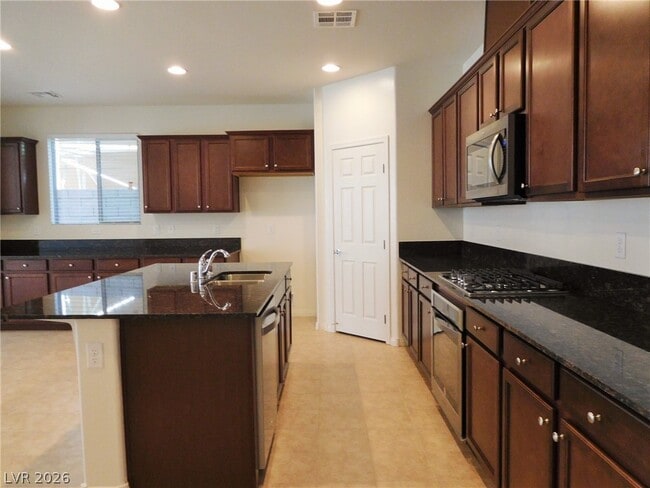 Photo - 477 Astillero St