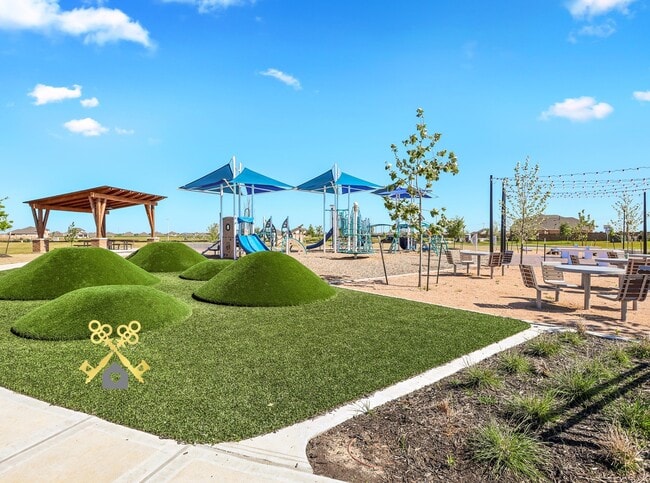 Building Photo - 2210 Windy Grove Dr