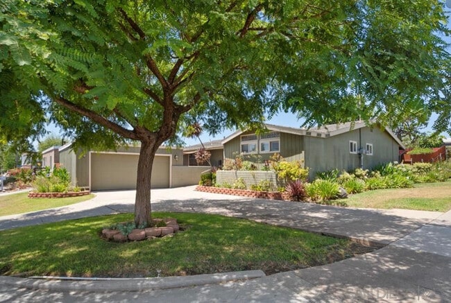 Photo - 5296 Manhasset Dr