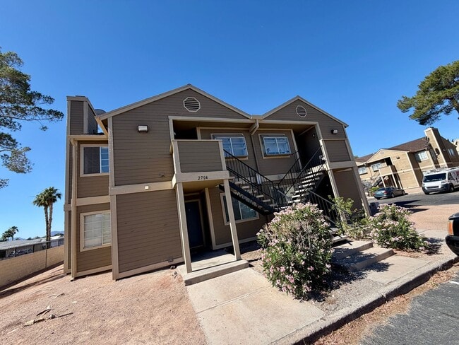 Building Photo - Gated community, 2 bedroom condo in SE Las Vegas