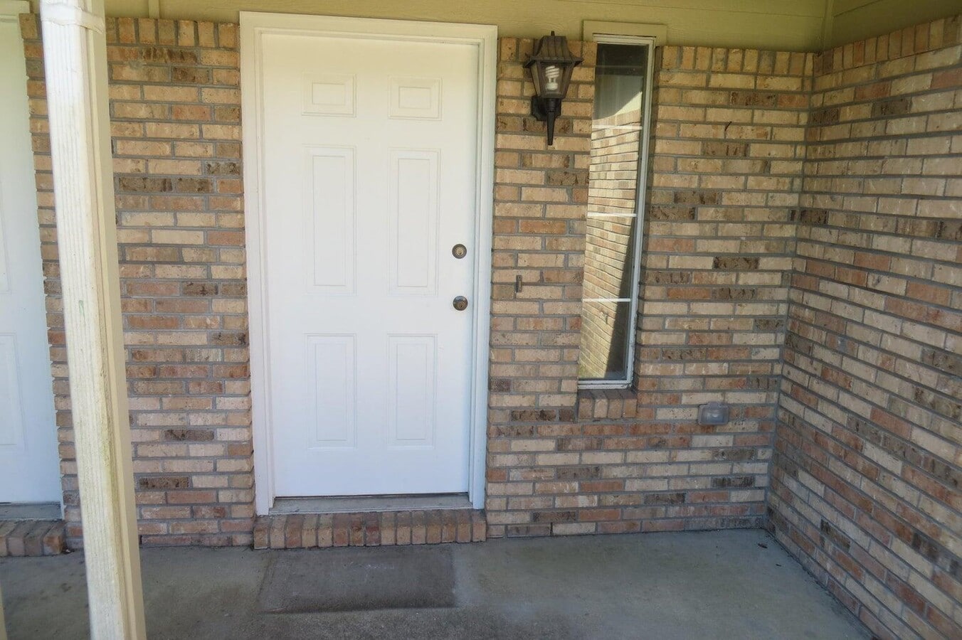 Photo - 1842 Whispering Oaks Ln