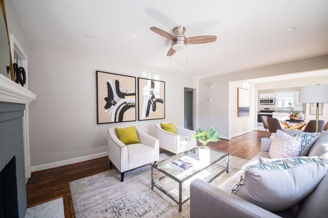 Photo - 3 Bedrooms, 2 Bathrooms on Colonial Avenue in Colonial Heights! Must SEE!!!