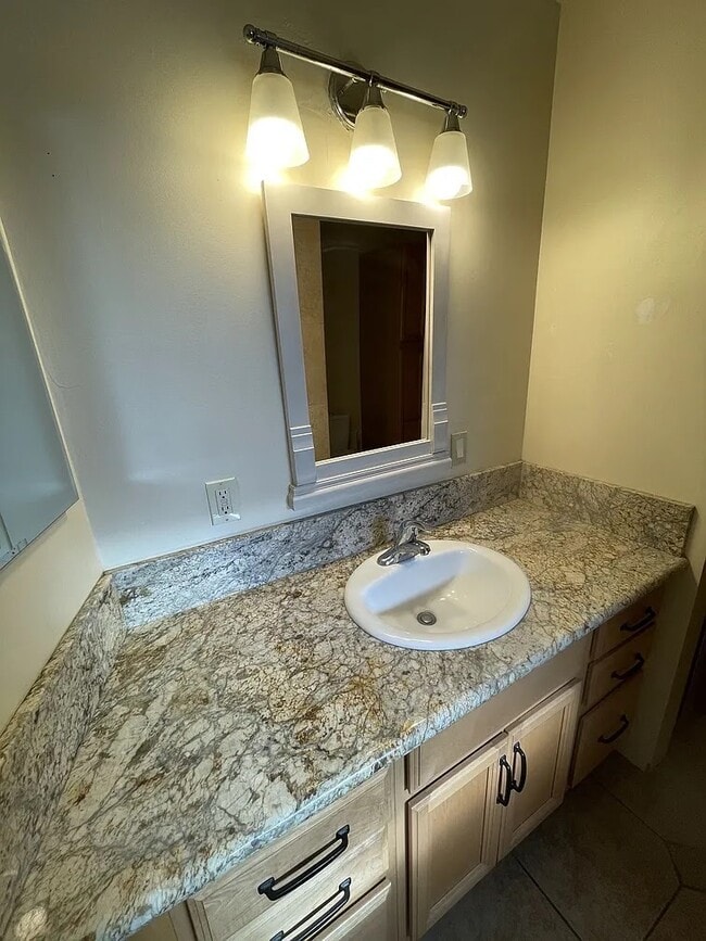 44510 San Carlos Ave Unit 4