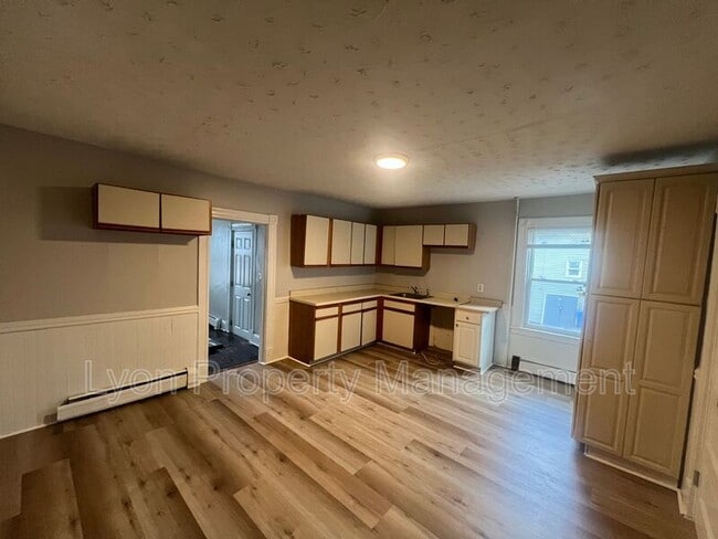 11 E Lawlor St Unit 1st floor