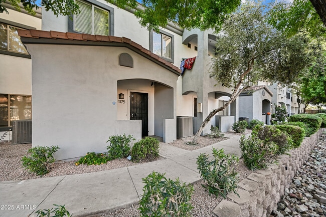 Building Photo - 4608 W Maryland Ave Unit 1175