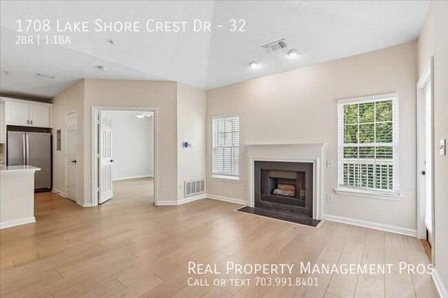 Photo - 1708 Lake Shore Crest Dr Unit 32