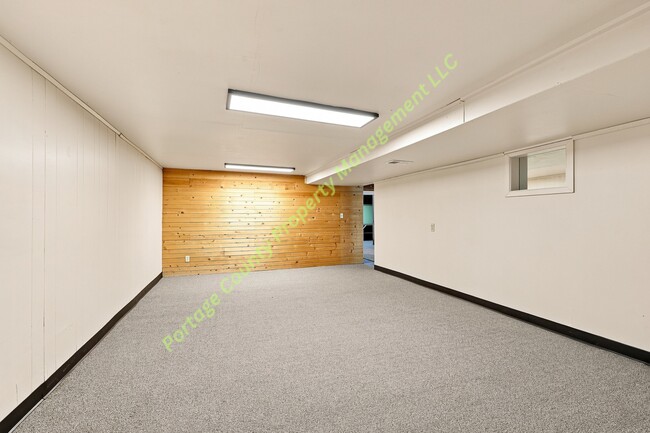 Photo - 3710 Stanley St