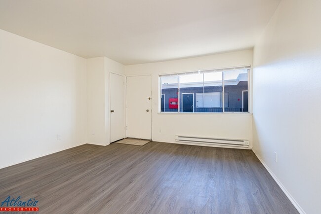 Photo - 439 S 4th St Unidad 23