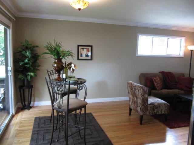 Photo - 131 Hawthorne Ave Unidad E