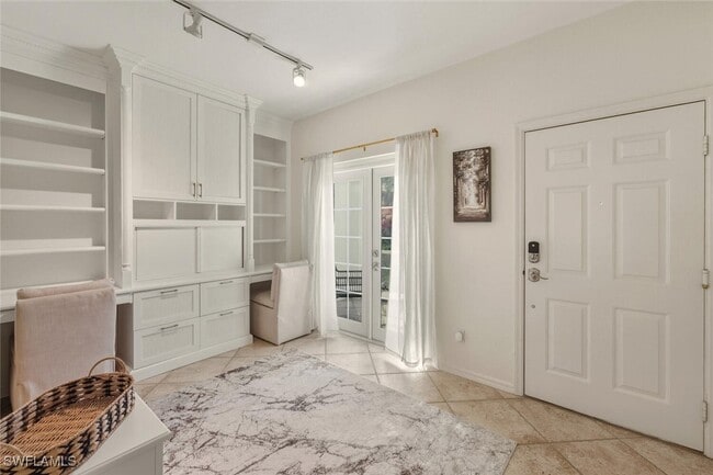 Photo - 871 Tanbark Dr Unit 102