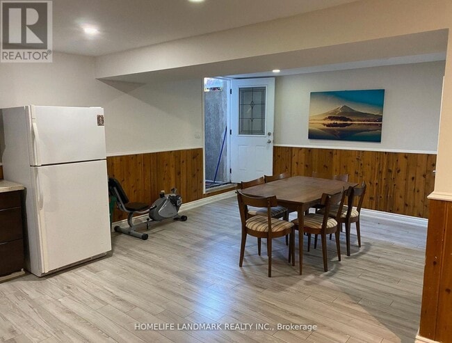 Photo - 1872 Parkside Dr