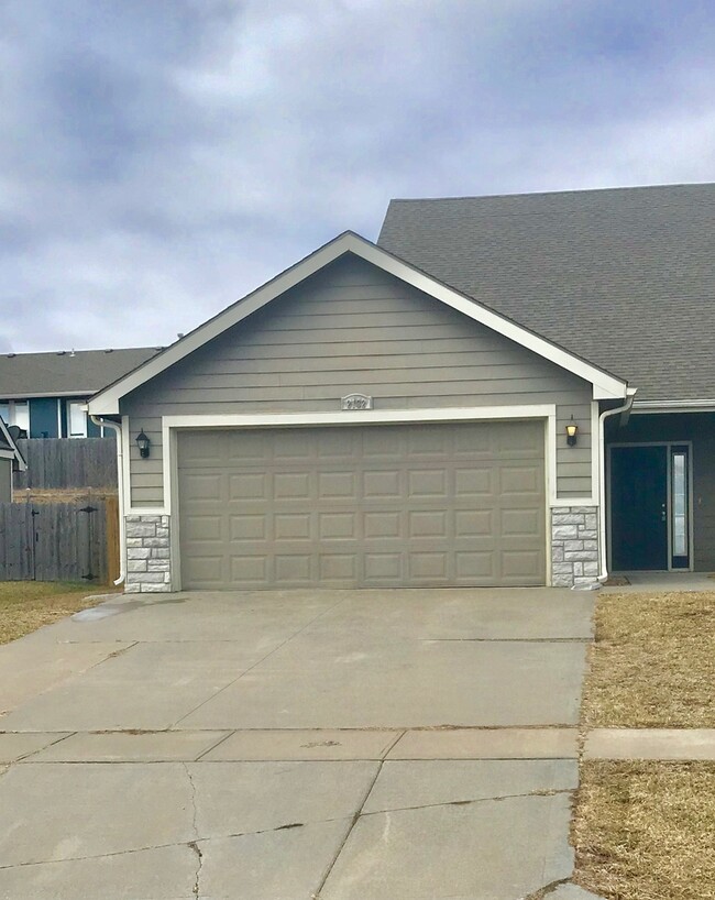 Privacy fenced yard! - Privacy fenced yard! Casa