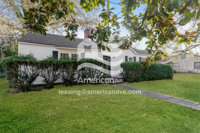 Photo - 406 Chamlee Dr