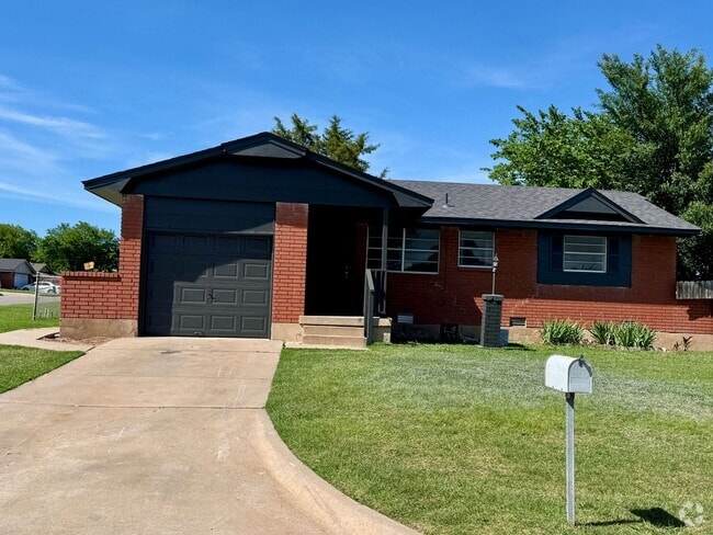 Building Photo - 5507 Briarwood Dr NW Rental