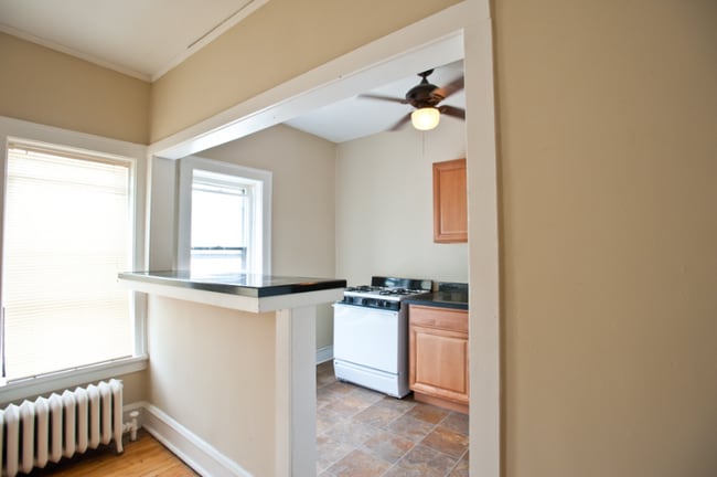 Photo - 1603 N Van Buren St Unit 2