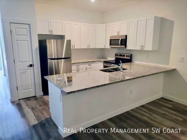 Photo - 2224 Kenneth Ave S