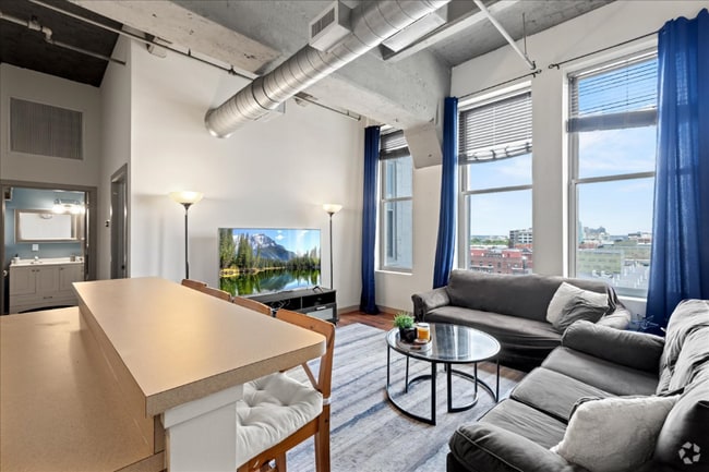 Building Photo - 511 N Broad St Rental