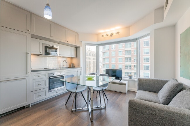 Photo - 155 Yorkville Ave Unit 1116