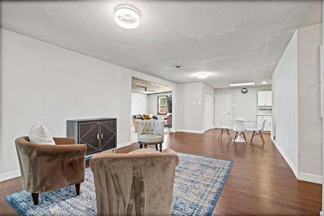 Photo - 2942 Esterbrook Dr