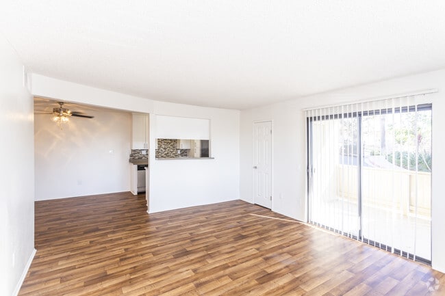 1 BR, 1 BA - 655 SF