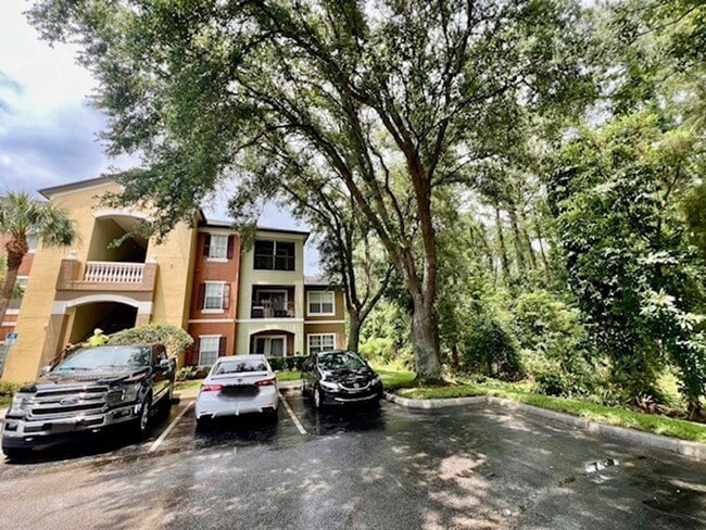 Photo - MOVE IN NOW!! 3RD FLOOR 1X1-SCREENED IN PO... Unidad 237