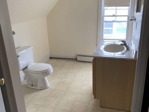 Photo - 33 Brookes Ave Unit 2