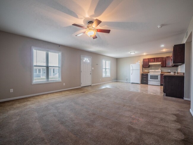 Photo - 212-214 E 1st Duplex Unit 214