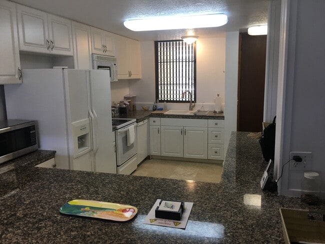 Photo - 521 Hahaione St Unidad 2-13D