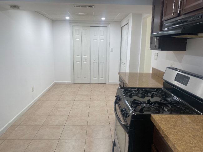 Photo - 46 Pearsall Pl Unit 1A