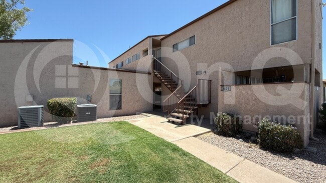 Photo - 2673 E Oakleaf Dr