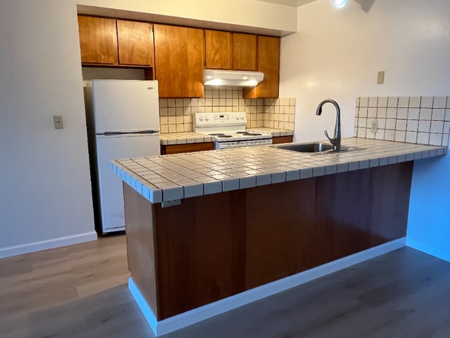 Photo - 110 Warwick St Unit B