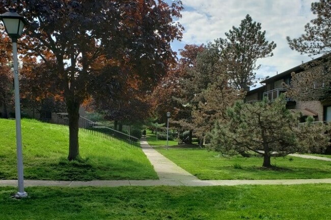 Photo - Lindvale Gardens