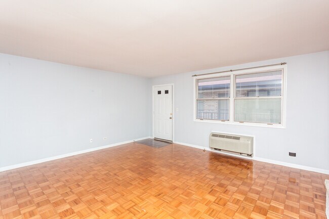 Photo - 163 W Division St Unit 313