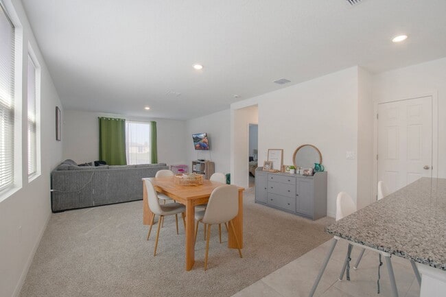Photo - Newly Built 4/2 in Lake Deer Estates of Poinciana!