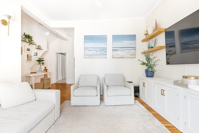 Photo - 171 H St Unit 1