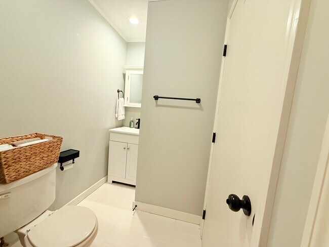 Photo - 909 Francis Marion Dr