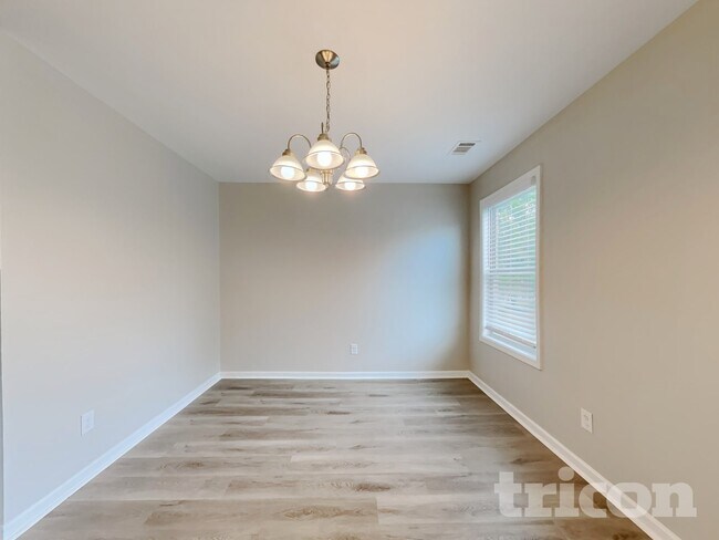 Photo - 485 McGiboney Ln